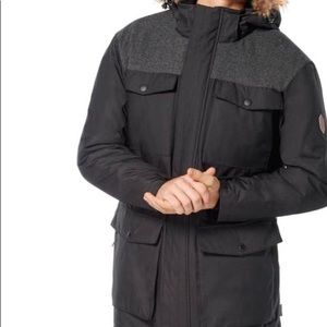 🔥Sold🔥 4 $150 Free Country winter coat🍁🍂